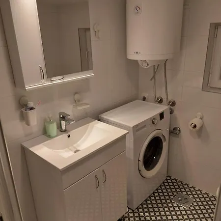S Apartment
